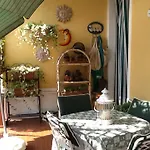 Napoleone Oda ve Kahvaltı *